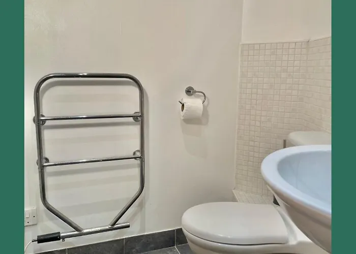 Britannia Light Night Haven Apartment