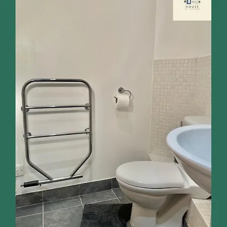 Britannia Light Night Haven Apartament